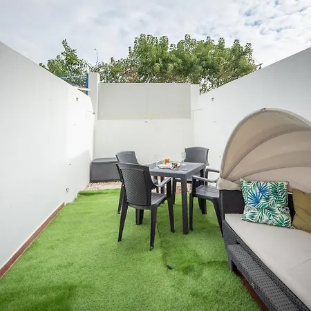 Modern Next To The Beach, Pets Friendly *