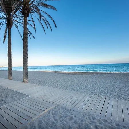 Modern Next To The Beach, Pets Friendly