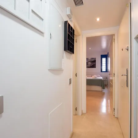 Modern Next To The Beach, Pets Friendly